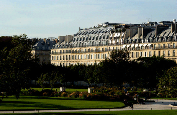 facade-depuis-tuileries